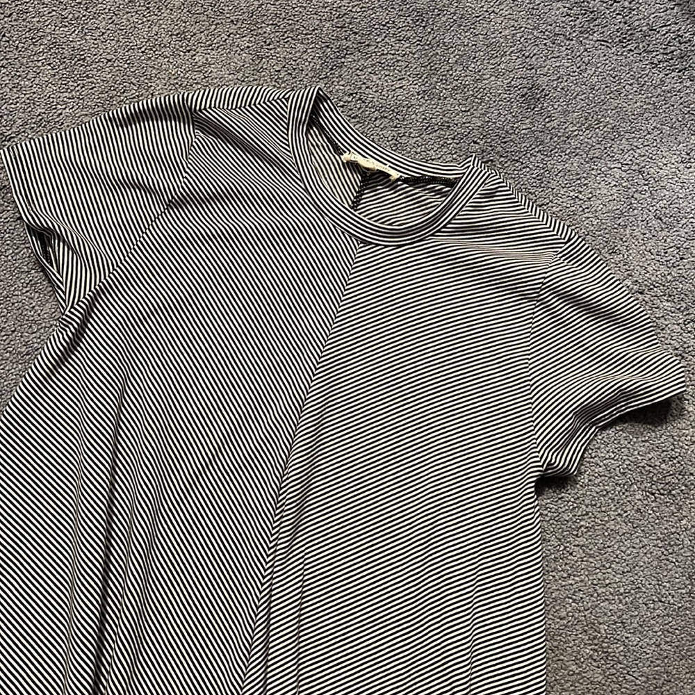 Striped T-shirt dress - Picture 2 of 3